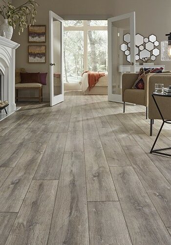 Clean flooring | Howmar Carpet Inc